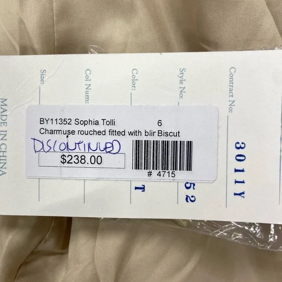 NWT Sophia Tolli Fitted Dress. Size 6 - Picture 4 of 4